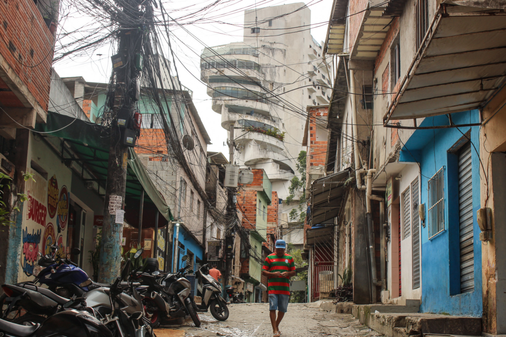 8% dos paulistas vivem em favelas: o que o Censo 2022 revela e por que isso importa para todos nós