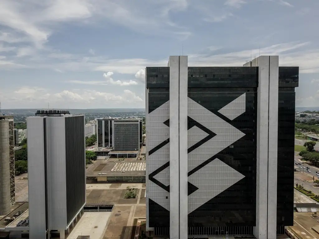 Banco do Brasil x jornada de 6 horas: o que a decisão da Justiça significa para você