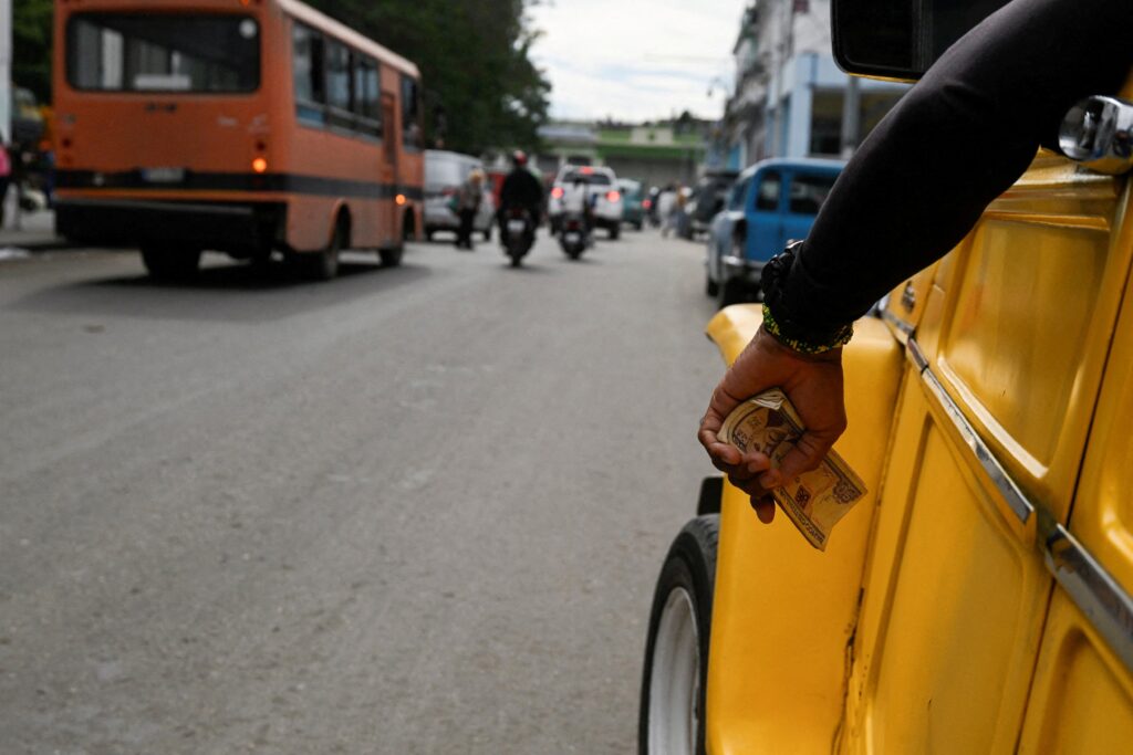 Cuba abre as portas: o que a nova política de investimento estrangeiro pode mudar no seu bolso