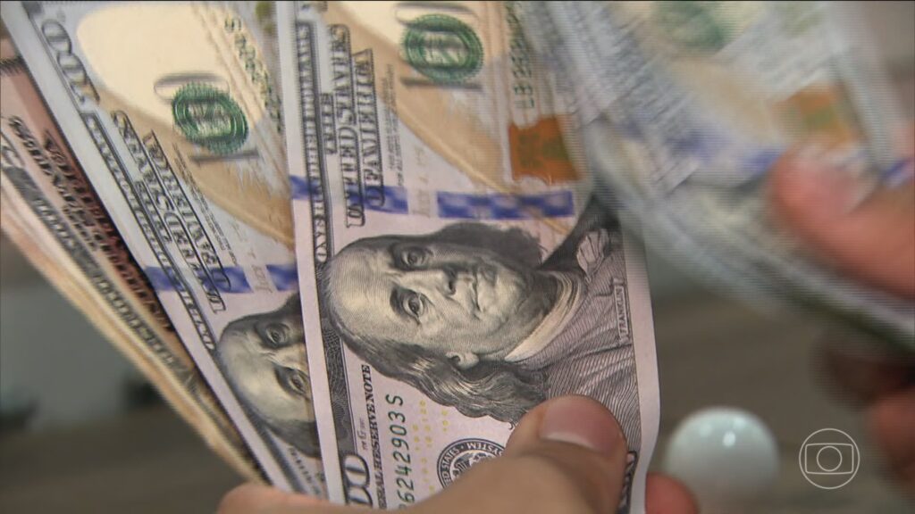 Dólar em alta, Ibovespa em alta: o que isso significa para o seu bolso em 2026