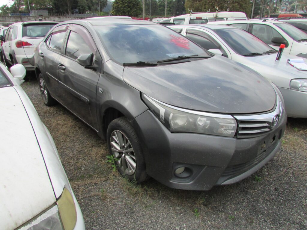 Leilão de Carros em São Paulo: Como Comprar um Honda XRE 300 por menos de R$ 1.000 (e ainda sair com um Corolla mais barato que iPhone)