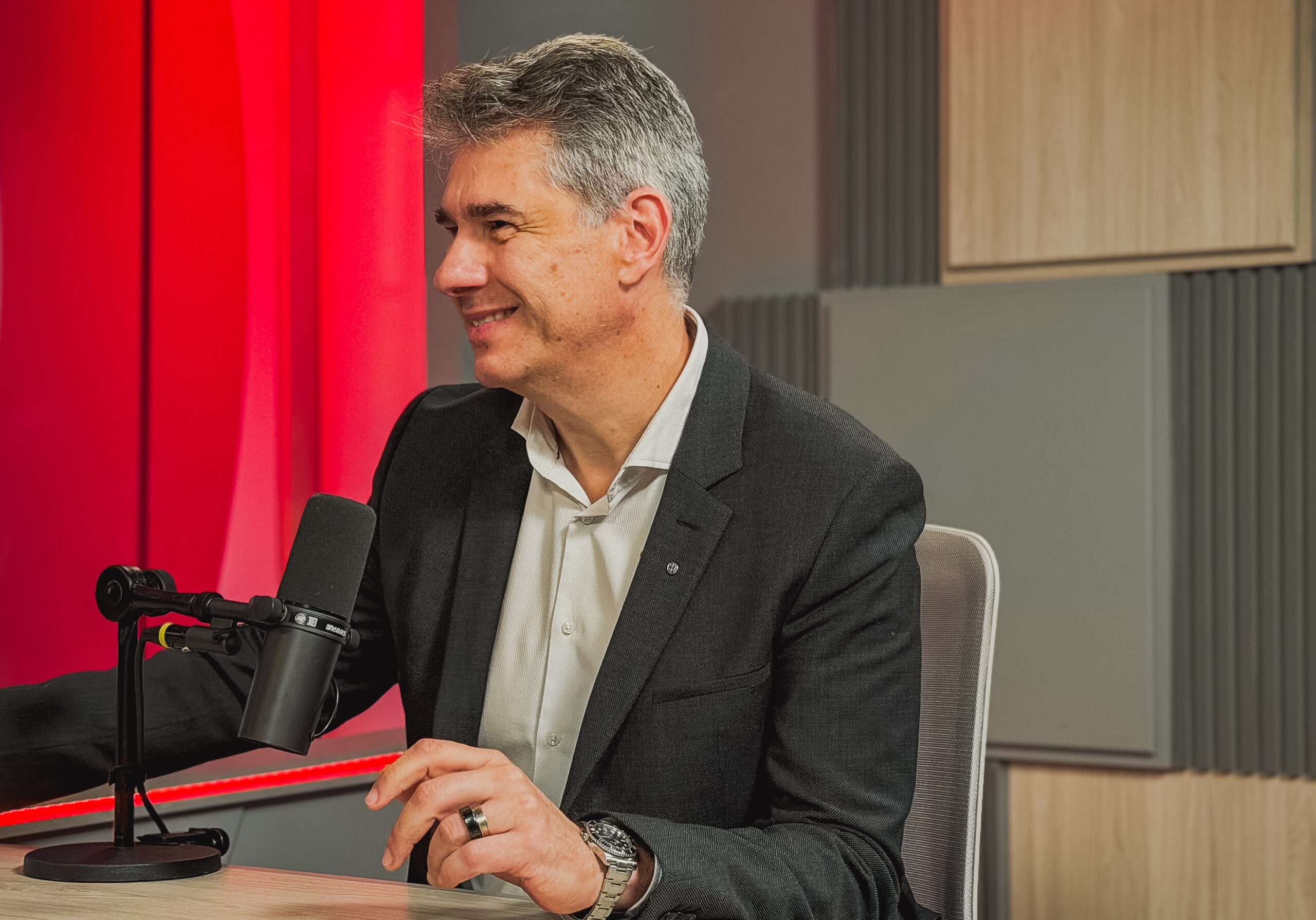 Por que a eletrificação da Volkswagen no Brasil ainda está parada? O preço que pesa na decisão