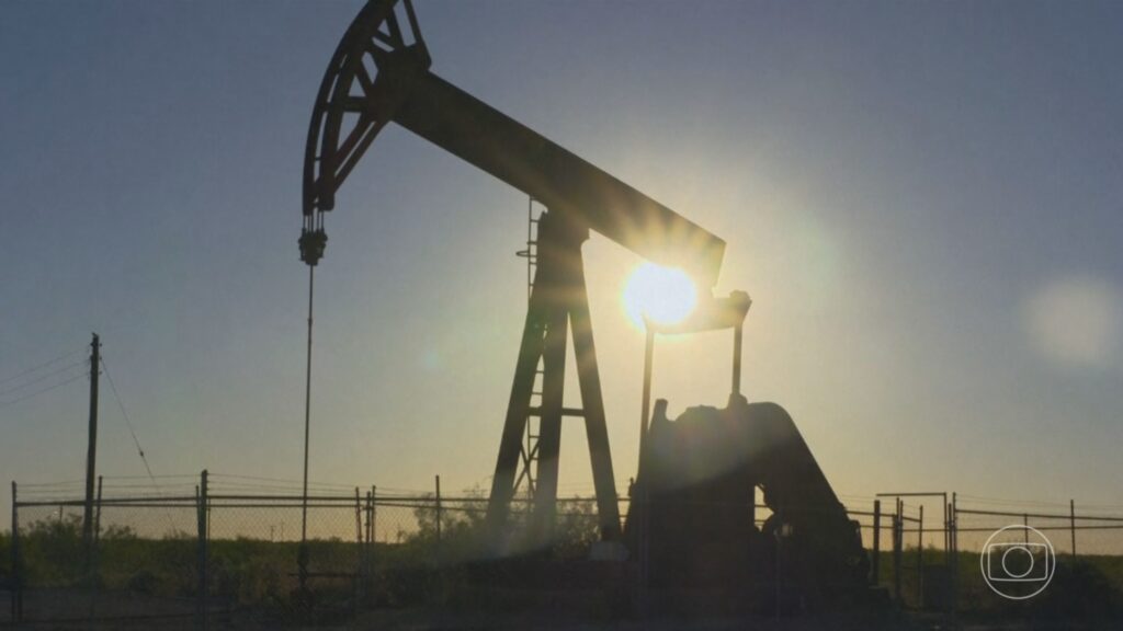 Por que o preço do petróleo subiu de novo? Entenda o que a ação dos EUA contra navios venezuelanos tem a ver com o seu bolso