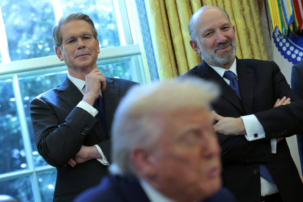 Quem vai comandar o Fed? O que a escolha de Trump pode mudar na sua conta bancária