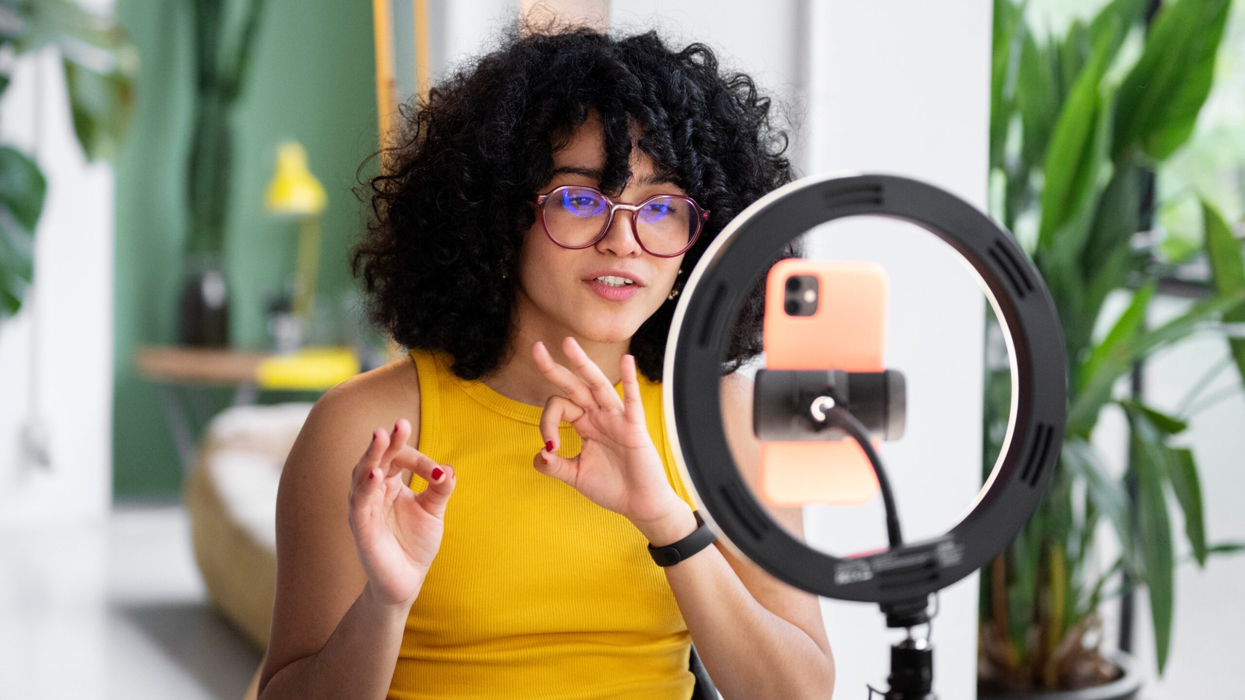 A cara real da vida de influenciador: por que metade pensa em largar a carreira