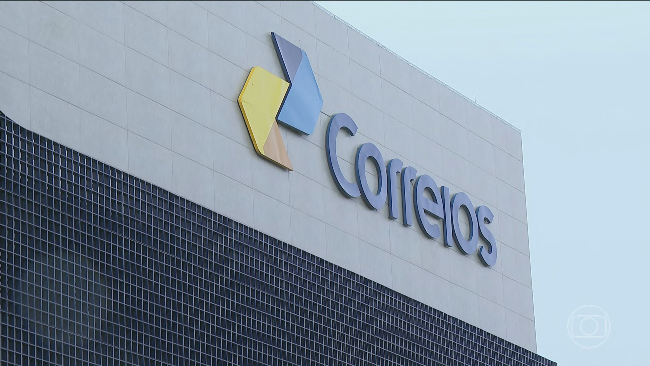 Correios 2026: Por que a queda de receitas e o aumento de despesas podem mudar o jeito que você recebe e envia pacotes