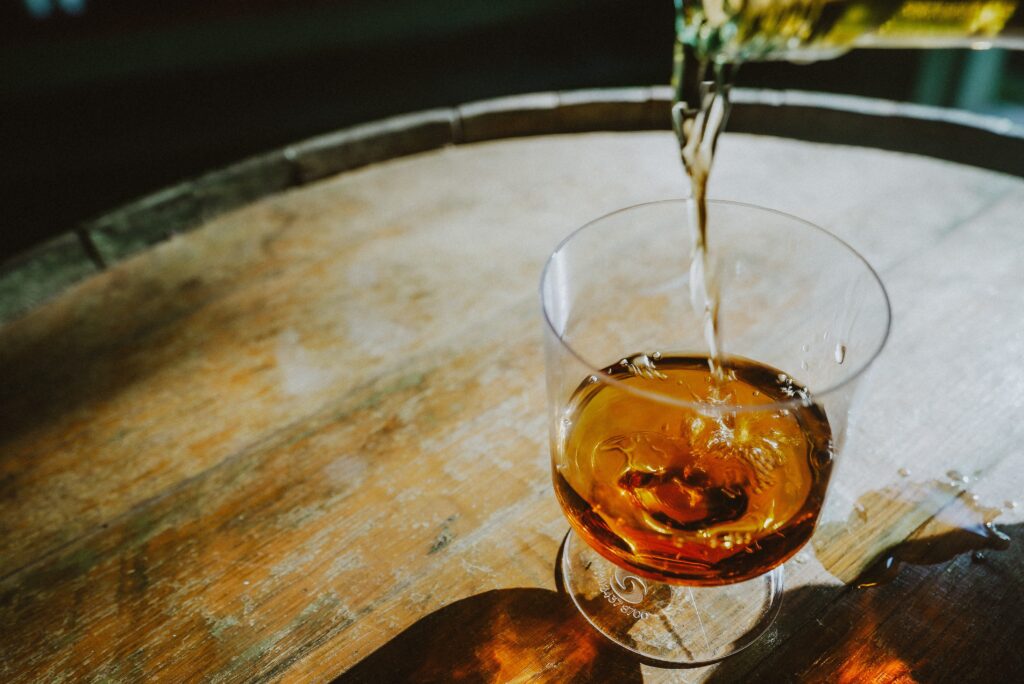 Indicação Geográfica: Como o acordo UE‑Mercosul protege o champanhe, o gorgonzola e o queijo Canastra