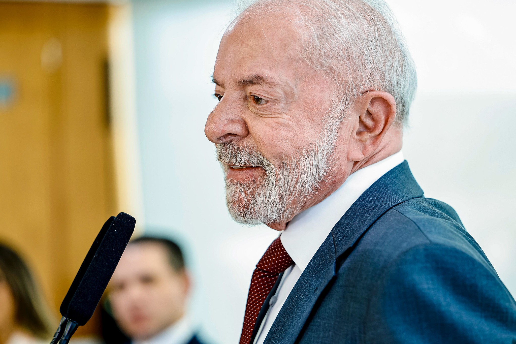 Orçamento 2026: O que acontece se Lula sancionar ou vetar os R$ 61 bilhões em emendas?