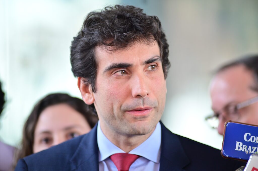 Por que a independência dos bancos centrais importa para o seu bolso (e o que o Brasil está fazendo agora)