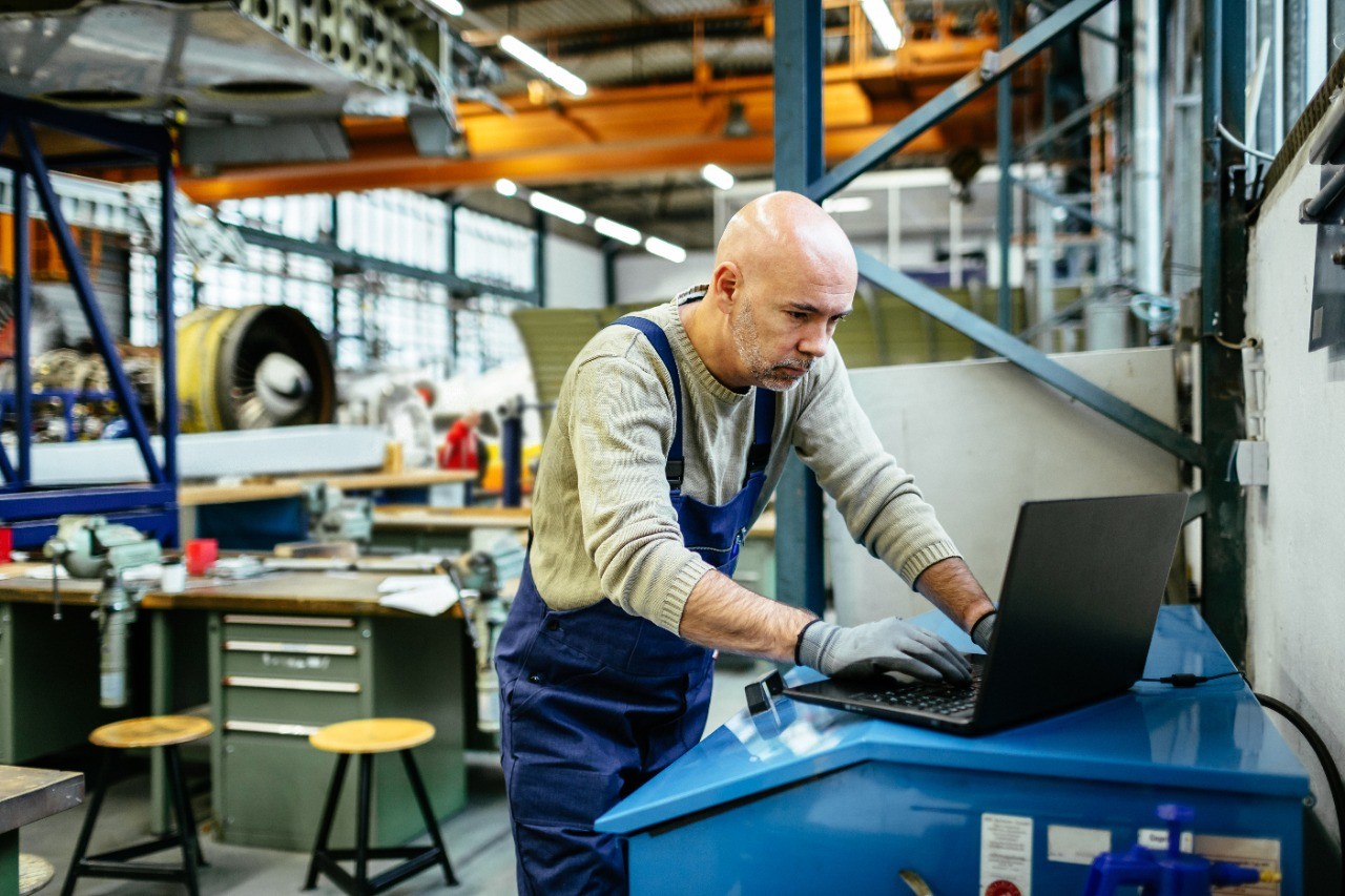 Prévia do PIB de novembro: o que a alta de 0,7% realmente significa para o nosso dia a dia