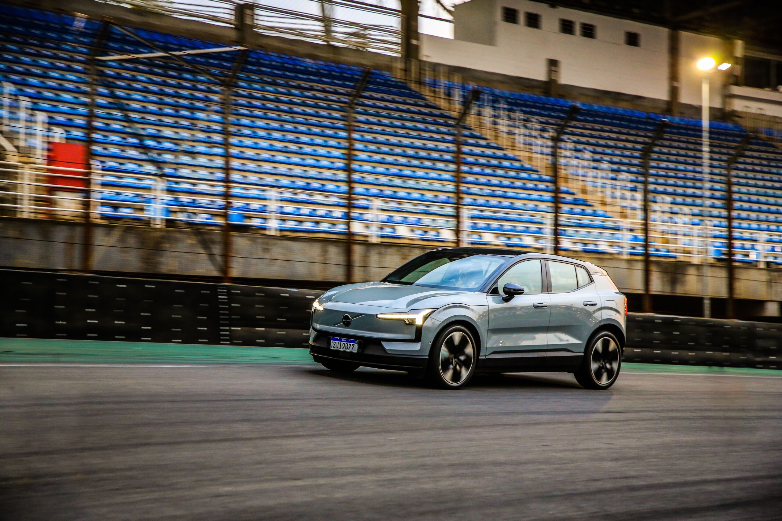 Volvo EX30: Recall por risco de incêndio na bateria – o que você precisa saber