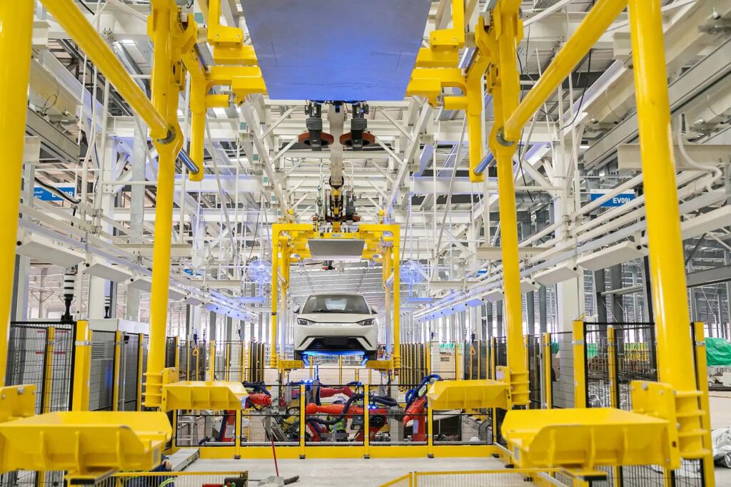 Carro elétrico chinês no Brasil: fim da isenção e alíquota de 35% em 2027 – o que isso muda para você