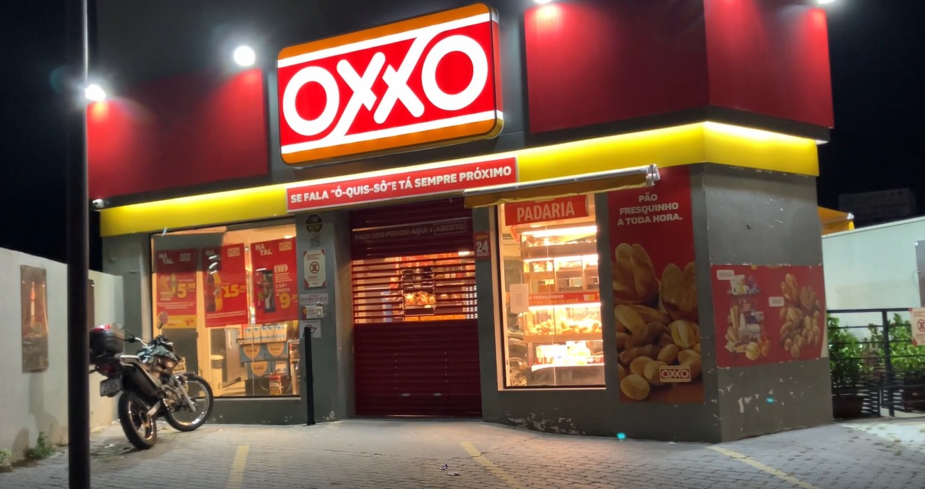 FEMSA assume total controle da Oxxo no Brasil: o que isso muda para o consumidor