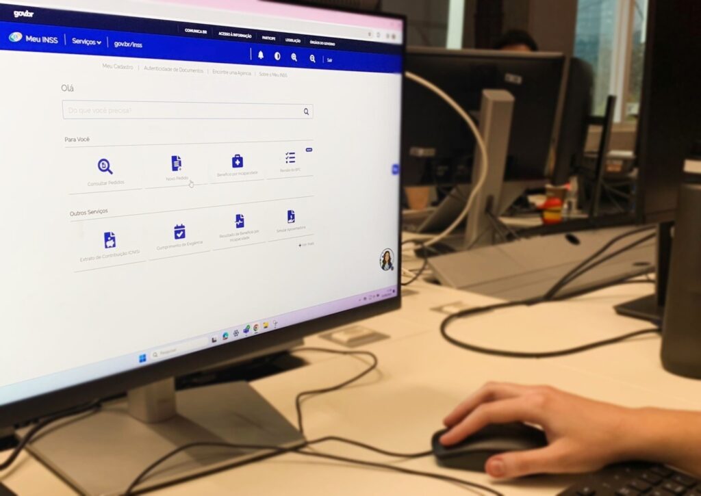 Simulador do INSS de volta: como usar sem cair em armadilhas e garantir a aposentadoria certa
