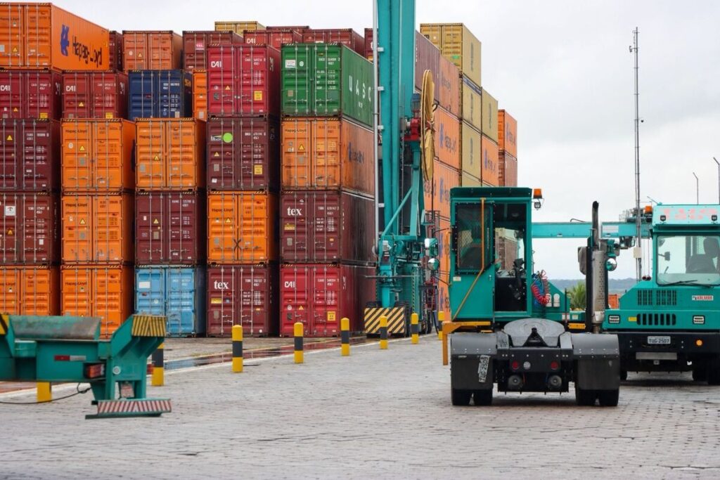 Superávit da balança comercial em alta: o que isso significa para o seu bolso e para o Brasil